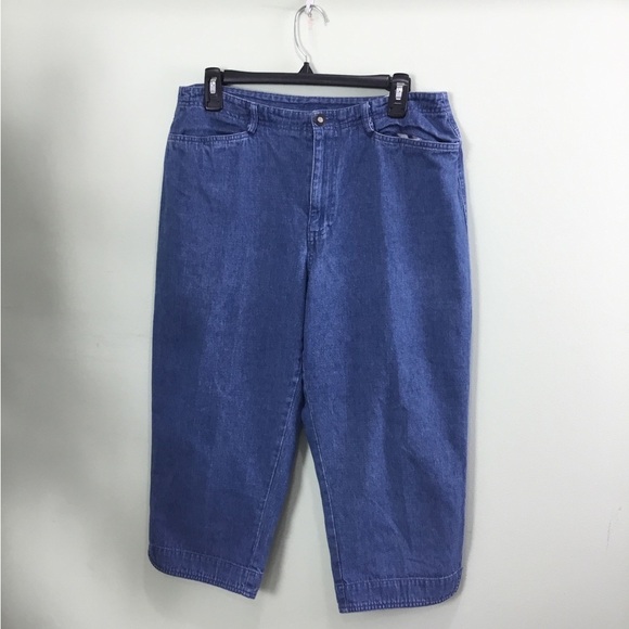 LIZ Claiborne First Issue size 12 light denim jean Capri - Picture 2 of 16
